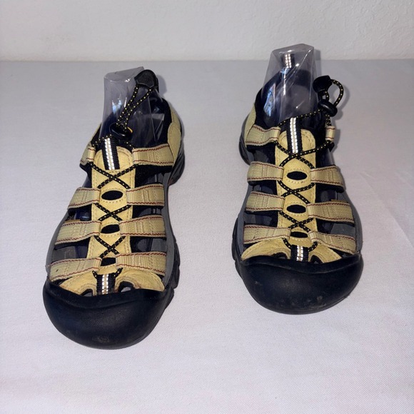 Keen Shoes - KEEN Newport H2 Mens 6 Womens 8 Hiking Sandals beige black Waterproof Sport Shoe